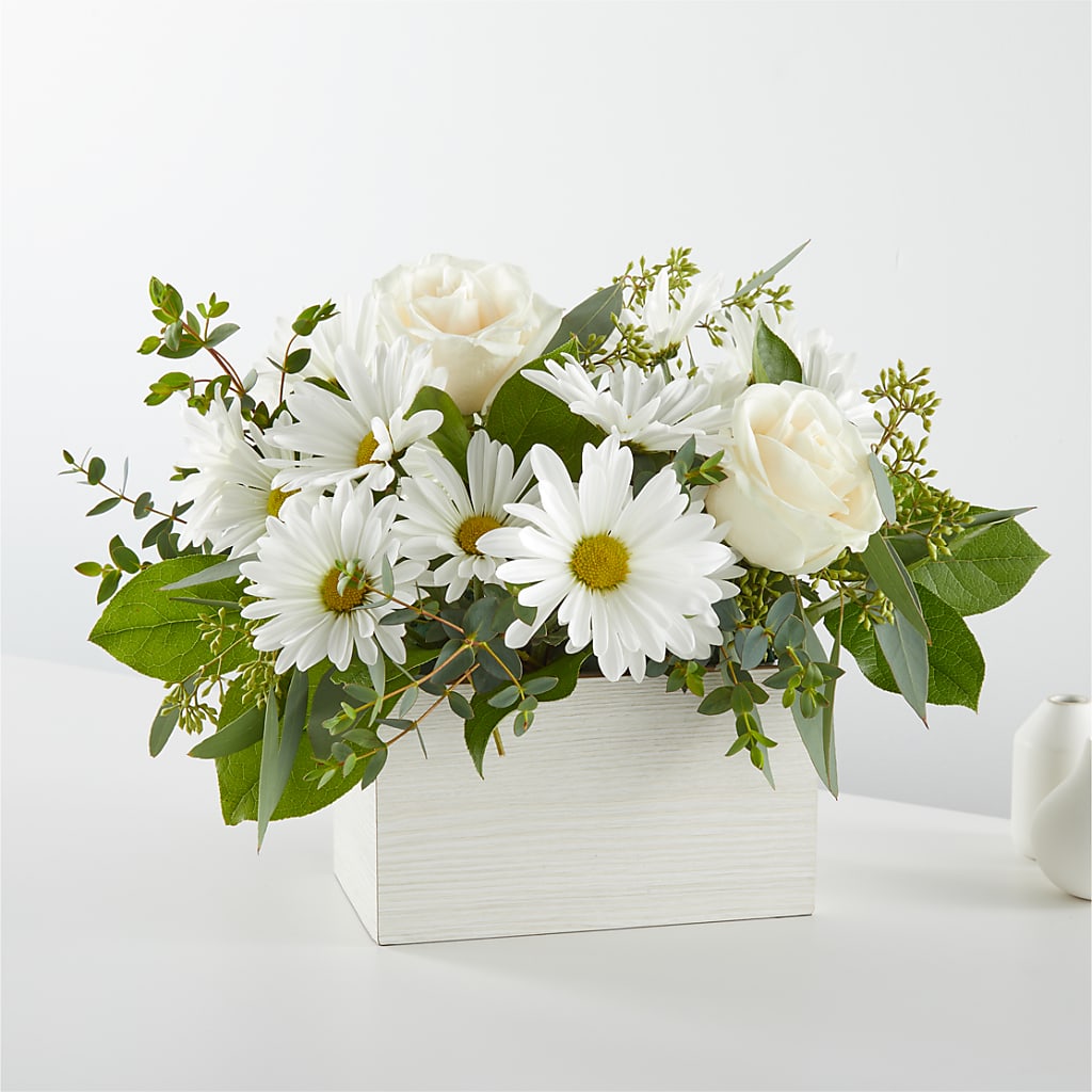 Fresh Linen Box Bouquet – Sanford Floral Marketing, Sanford FL