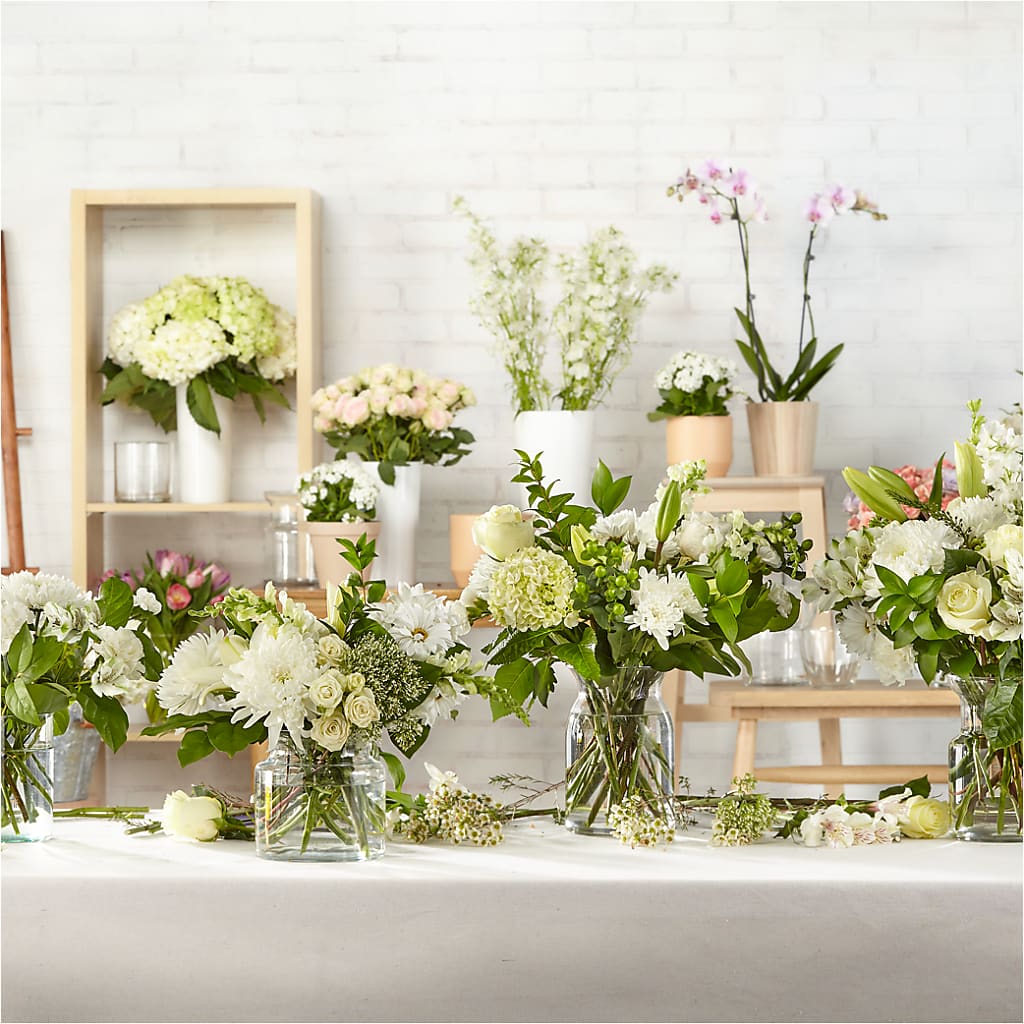 Classic Ivory – A Florist Original – Sanford Floral Marketing, Sanford FL