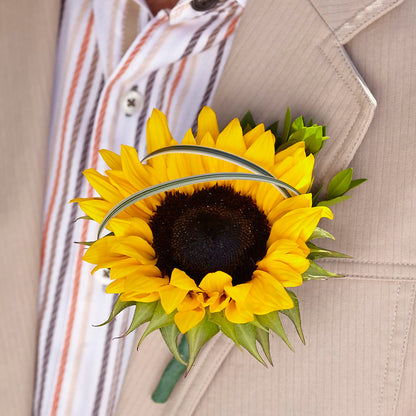 Free Spirit Boutonniere –  Sanford Floral Marketing, Sanford FL